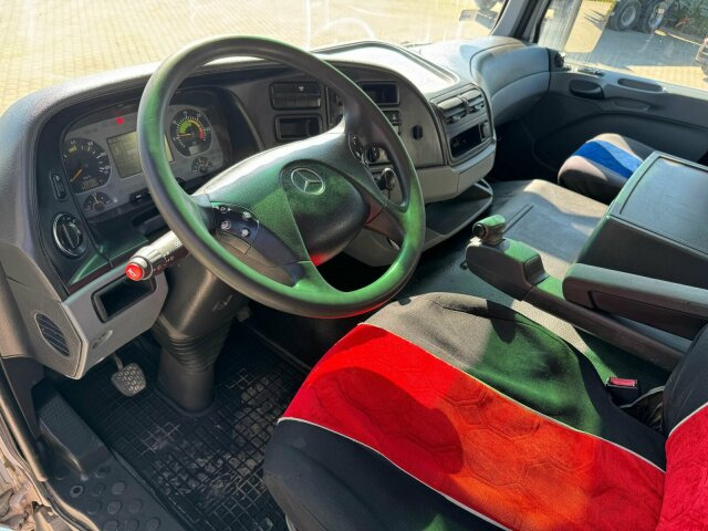 Mercedes-Benz ACTROS 4144 8x8 EURO4 DSK Meiller - Camião basculante: foto 4 Mercedes-Benz ACTROS 4144 8x8 EURO4 DSK Meiller - Camião basculante: foto 4