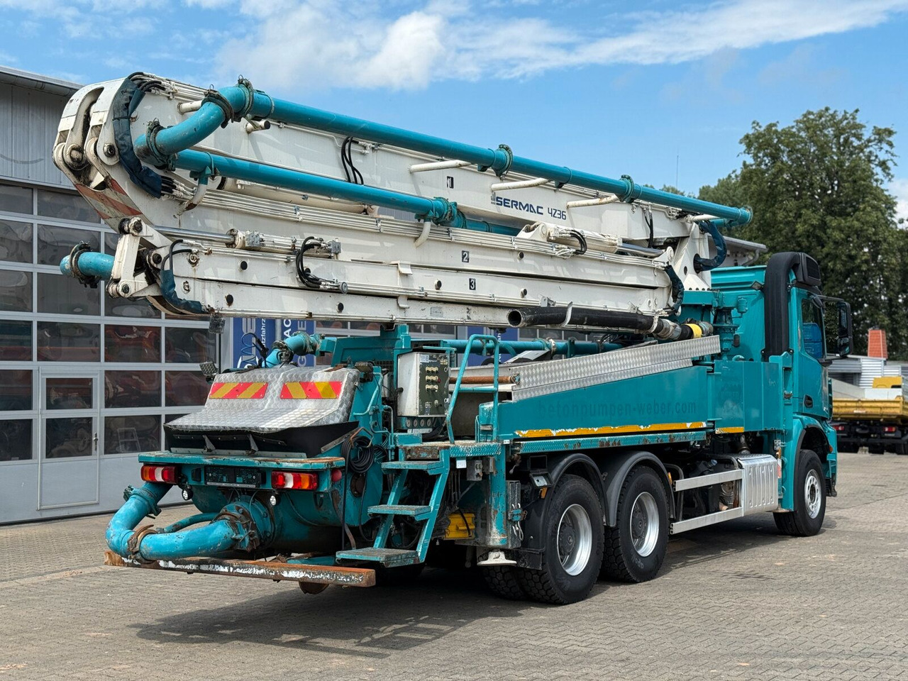 Mercedes-Benz AROCS 2636 6x4 Euro 6 Betonpumpe SERMAC 4Z36 - Autobomba de betão: foto 4 Mercedes-Benz AROCS 2636 6x4 Euro 6 Betonpumpe SERMAC 4Z36 - Autobomba de betão: foto 4