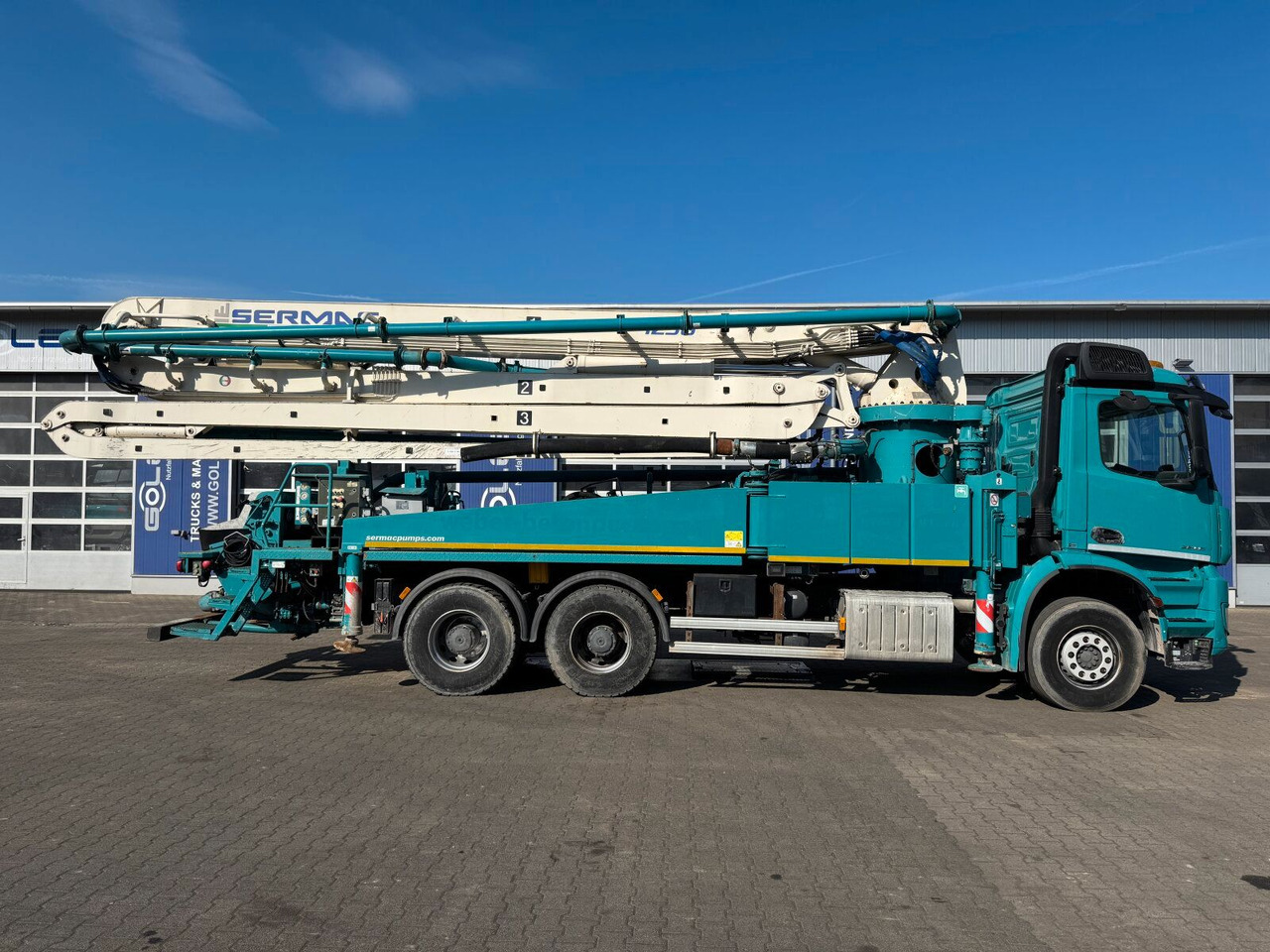 Mercedes-Benz AROCS 2836 6x4 Euro 6 Betonpumpe SERMAC 4Z38 - Autobomba de betão: foto 3 Mercedes-Benz AROCS 2836 6x4 Euro 6 Betonpumpe SERMAC 4Z38 - Autobomba de betão: foto 3