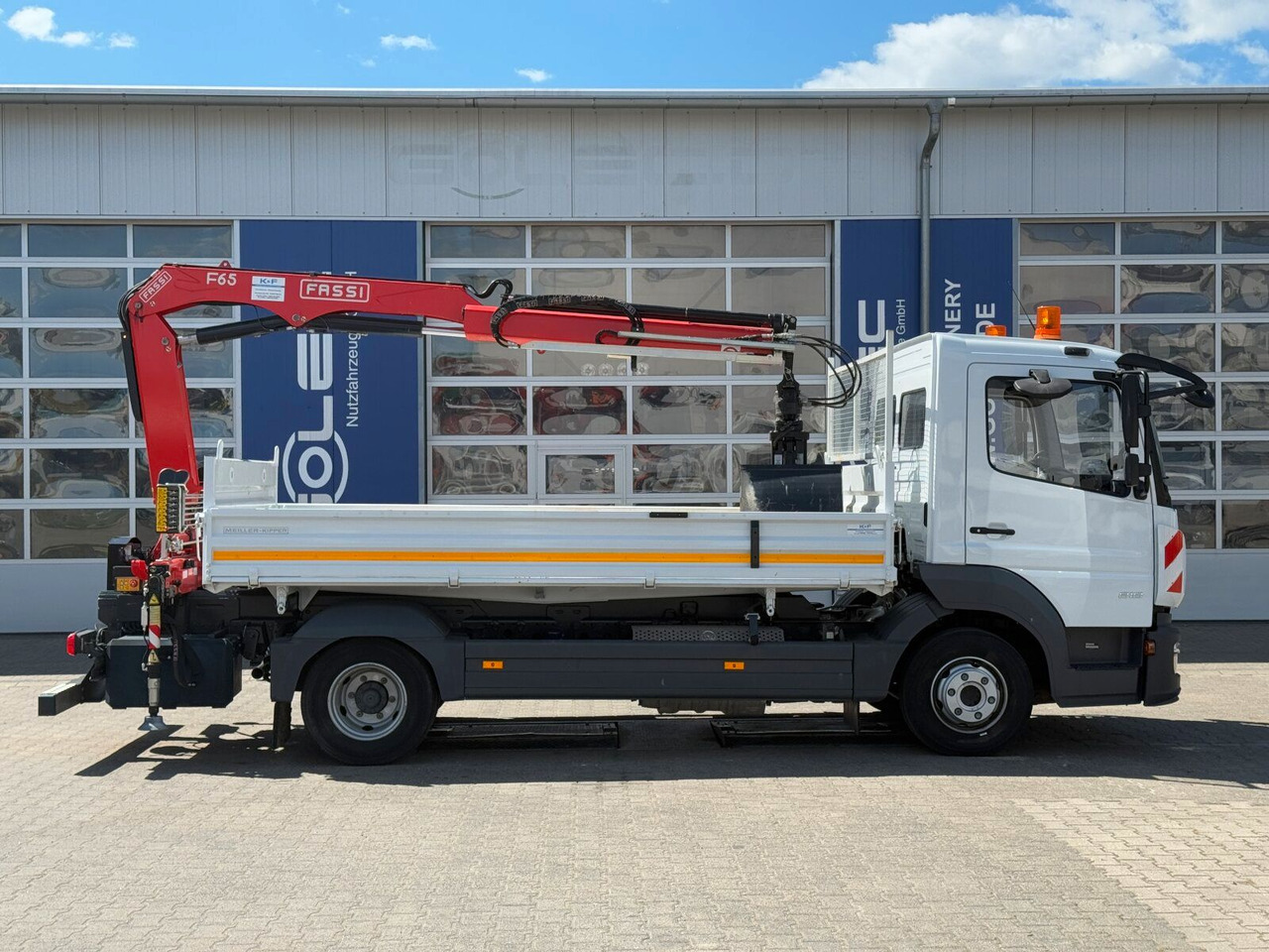 Mercedes-Benz ATEGO 818 4x2 Euro 6 Kipper Kran FASSI F65B.0.22 - Carrinha basculante: foto 3 Mercedes-Benz ATEGO 818 4x2 Euro 6 Kipper Kran FASSI F65B.0.22 - Carrinha basculante: foto 3
