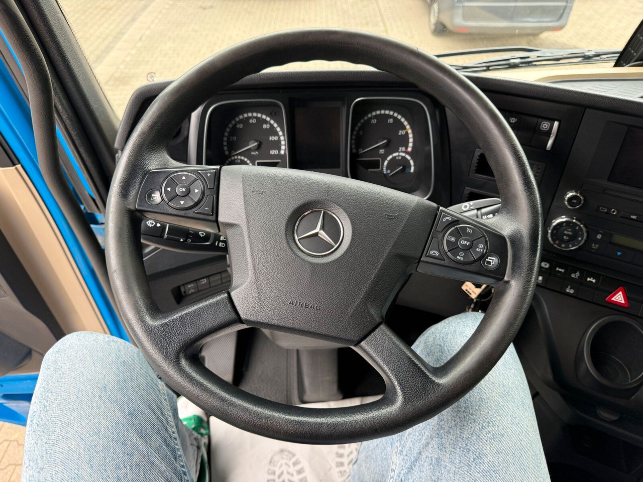 Locação financeira de  Mercedes-Benz Actros 6x2 Pritsche Kran Palfinger PK34002 + JIB Mercedes-Benz Actros 6x2 Pritsche Kran Palfinger PK34002 + JIB: foto 9