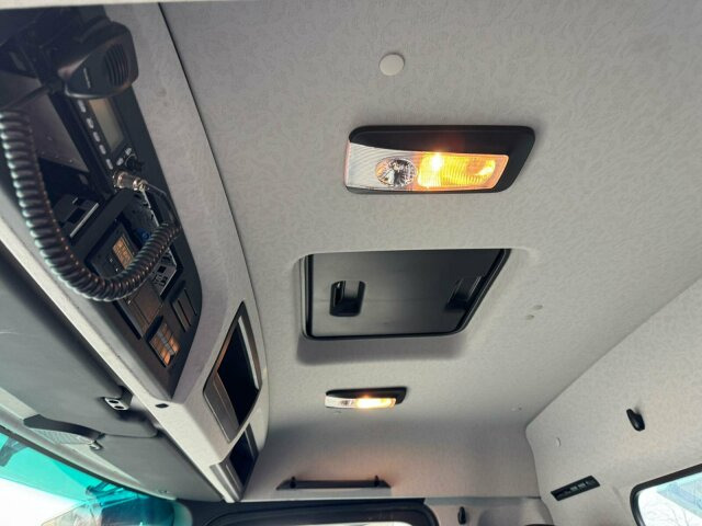 Mercedes-Benz Arocs 3351 6x6 Kipper Bordmatic Meiller - Camião basculante: foto 4 Mercedes-Benz Arocs 3351 6x6 Kipper Bordmatic Meiller - Camião basculante: foto 4