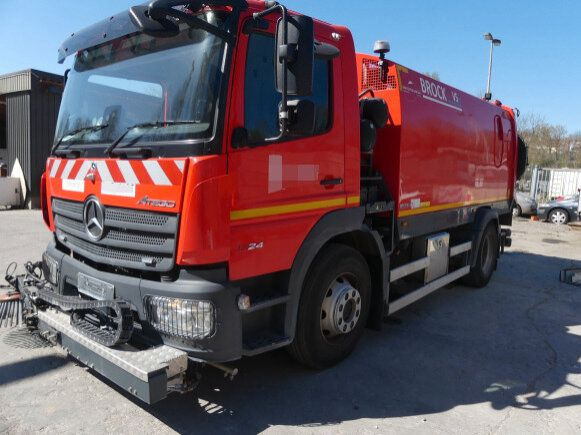 Mercedes-Benz Atego 1324 4x2 Kehrmaschine BROCK HD Anlage - Varredora urbana: foto 2 Mercedes-Benz Atego 1324 4x2 Kehrmaschine BROCK HD Anlage - Varredora urbana: foto 2