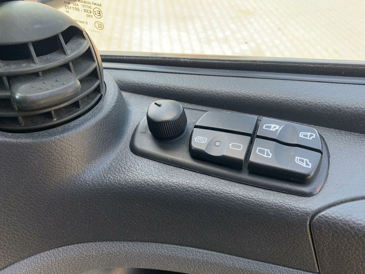 Varredora urbana Mercedes-Benz Atego Kehrmaschine BUCHER CITYFANT 5000: foto 27