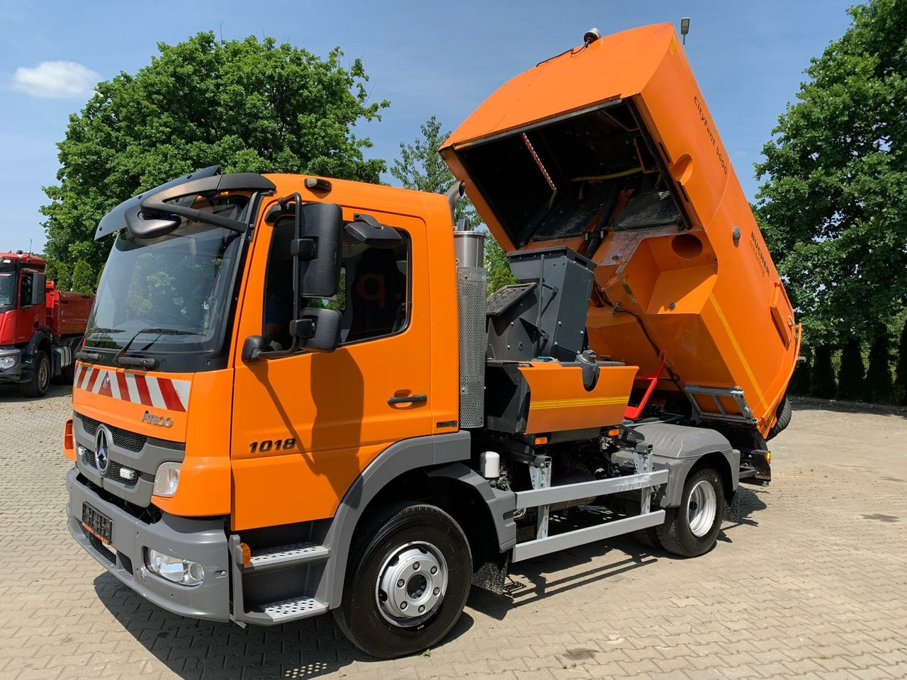 Varredora urbana Mercedes-Benz Atego Kehrmaschine BUCHER CITYFANT 5000: foto 9