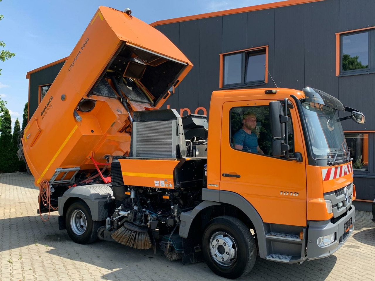 Varredora urbana Mercedes-Benz Atego Kehrmaschine BUCHER CITYFANT 5000: foto 8