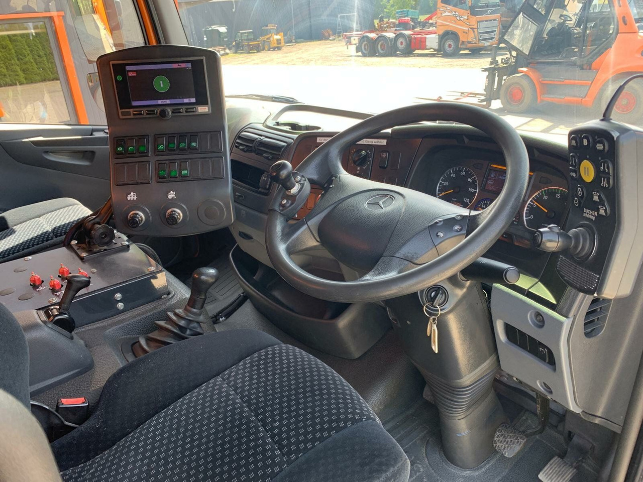 Varredora urbana Mercedes-Benz Atego Kehrmaschine BUCHER CITYFANT 5000: foto 23