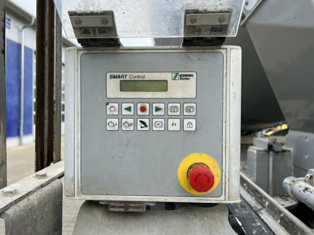 Schwing Stetter Betonmischer Auflieger 10 m³ - Semi-reboque betoneira: foto 5 Schwing Stetter Betonmischer Auflieger 10 m³ - Semi-reboque betoneira: foto 5