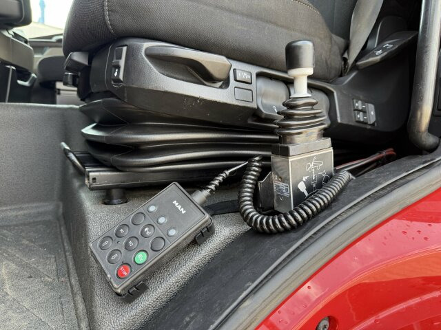 MAN TGS 18.520 4x4 SZM - Kipphyd. Blatt Luft Pritard - Tractor: foto 5 MAN TGS 18.520 4x4 SZM - Kipphyd. Blatt Luft Pritard - Tractor: foto 5