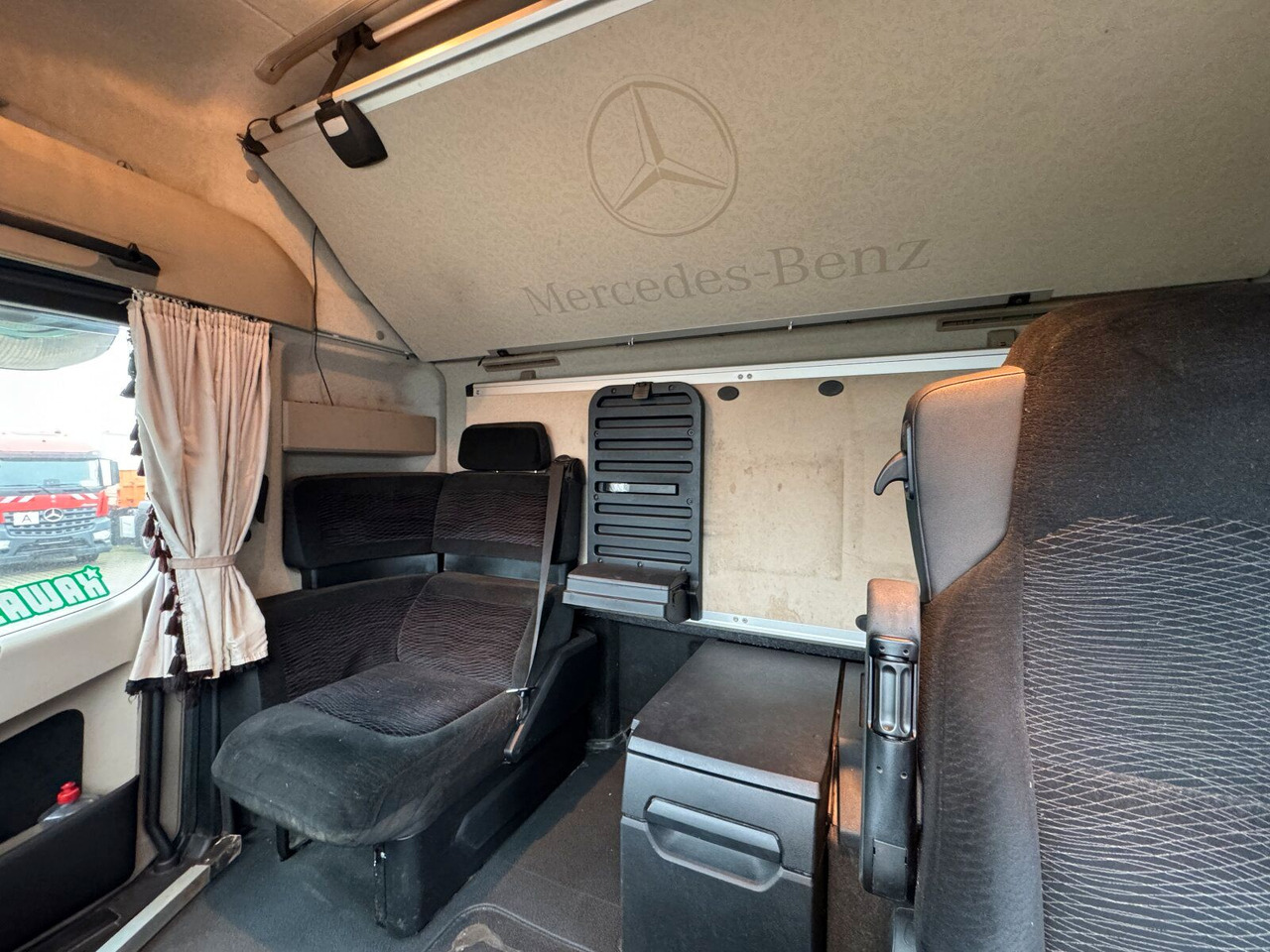 Tractor Mercedes-Benz ACTROS 4163 8x4 Schwerlast +Tieflader 4+2 *83 T: foto 23