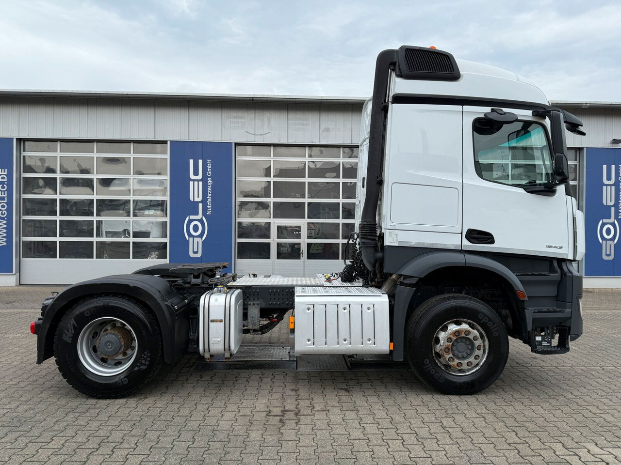 Mercedes-Benz Actros 1843 Sattelzugmaschine 4x2 Kipph. - Tractor: foto 2 Mercedes-Benz Actros 1843 Sattelzugmaschine 4x2 Kipph. - Tractor: foto 2
