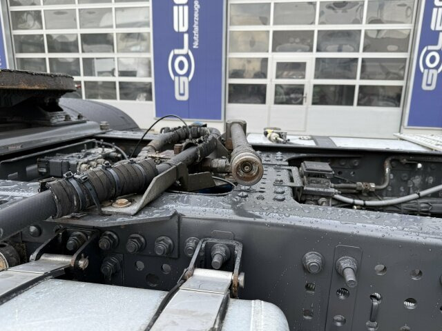 Mercedes-Benz Actros 1845 LS Sattelzugmaschine 4x2 - Tractor: foto 2 Mercedes-Benz Actros 1845 LS Sattelzugmaschine 4x2 - Tractor: foto 2