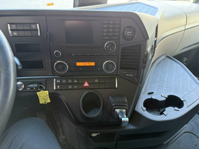 Mercedes-Benz Actros 1845 SZM 4x2 Retarder Kipph. - Tractor: foto 3 Mercedes-Benz Actros 1845 SZM 4x2 Retarder Kipph. - Tractor: foto 3