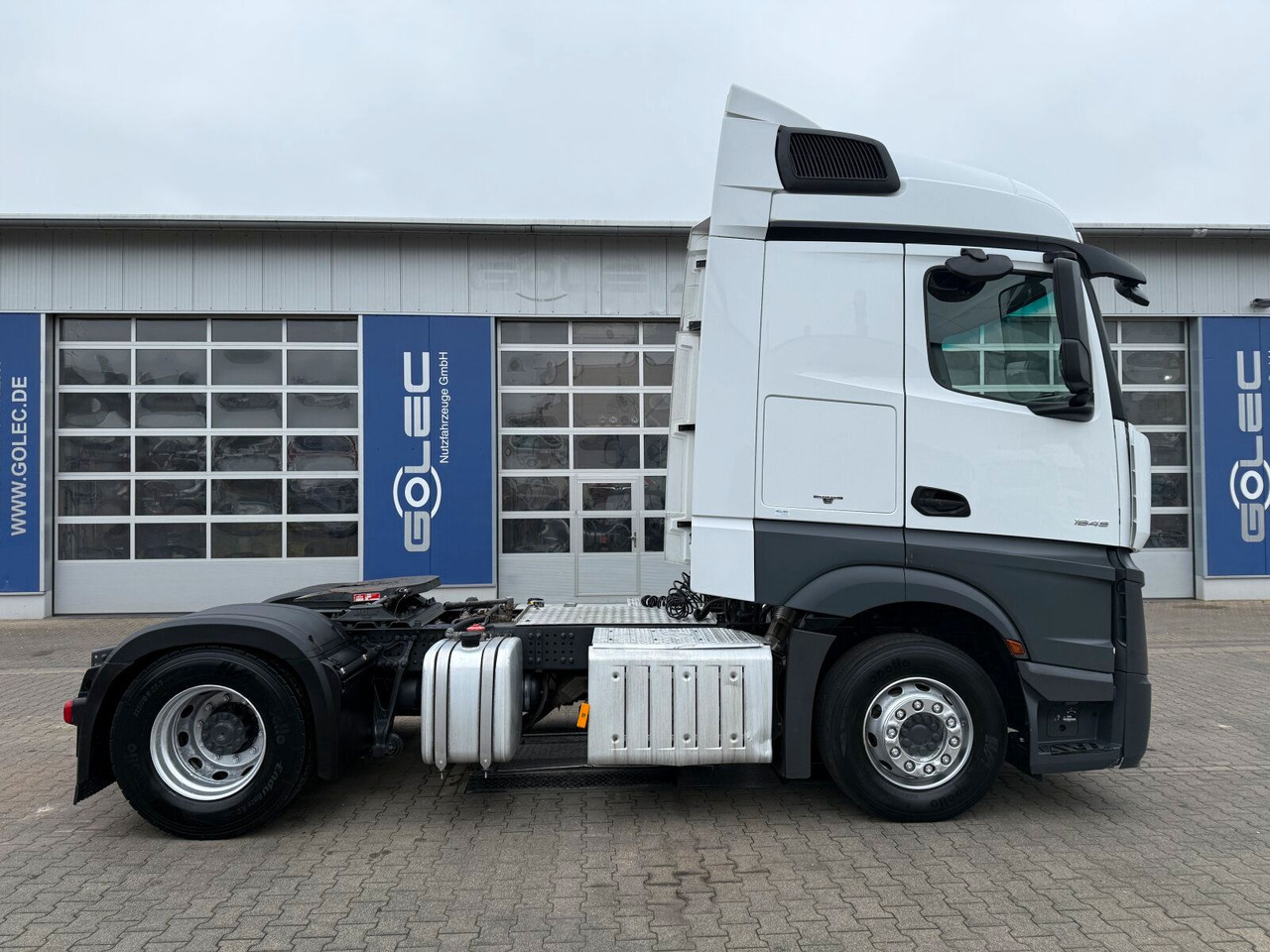 Mercedes-Benz Actros 1845 SZM 4x2 Retarder Kipphydraulik - Tractor: foto 2 Mercedes-Benz Actros 1845 SZM 4x2 Retarder Kipphydraulik - Tractor: foto 2