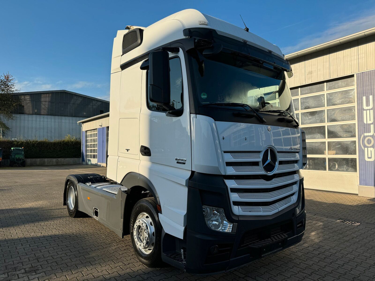 Mercedes-Benz Actros 1845 SZM 4x2 Streamspace *Retarder - Tractor: foto 1 Mercedes-Benz Actros 1845 SZM 4x2 Streamspace *Retarder - Tractor: foto 1