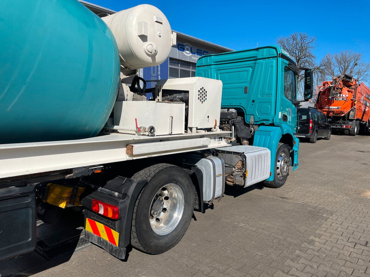 Mercedes-Benz Antos 2136 4x2 SZM Retarder Kipphyd. *Betonaufl. - Tractor: foto 3 Mercedes-Benz Antos 2136 4x2 SZM Retarder Kipphyd. *Betonaufl. - Tractor: foto 3