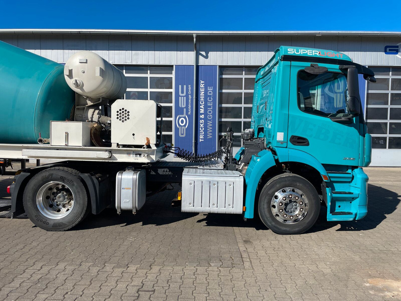 Mercedes-Benz Antos 2136 4x2 SZM Retarder Kipphyd. *Betonaufl. - Tractor: foto 2 Mercedes-Benz Antos 2136 4x2 SZM Retarder Kipphyd. *Betonaufl. - Tractor: foto 2