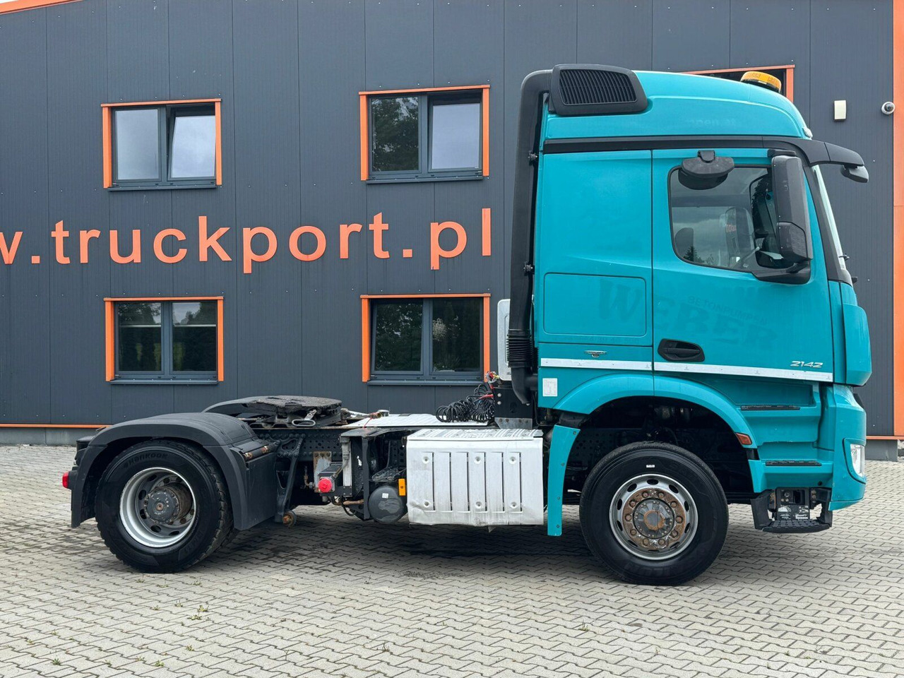 Mercedes-Benz Arocs 2142 4x4H SZM Euro 6 Kipphydraulik - Tractor: foto 4 Mercedes-Benz Arocs 2142 4x4H SZM Euro 6 Kipphydraulik - Tractor: foto 4