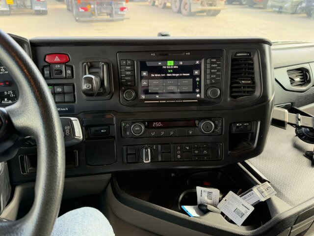 Scania G450 4x2 Euro 6 SZM Kipphydraulik Blatt/ Luft - Tractor: foto 3 Scania G450 4x2 Euro 6 SZM Kipphydraulik Blatt/ Luft - Tractor: foto 3