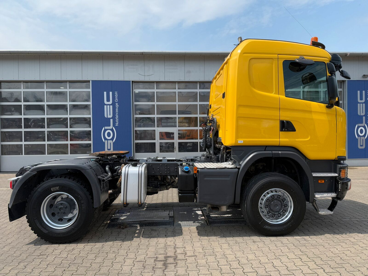 Scania G450 4x4 Euro 6 SZM Kipphydraulik Blatt/ Luft - Tractor: foto 2 Scania G450 4x4 Euro 6 SZM Kipphydraulik Blatt/ Luft - Tractor: foto 2