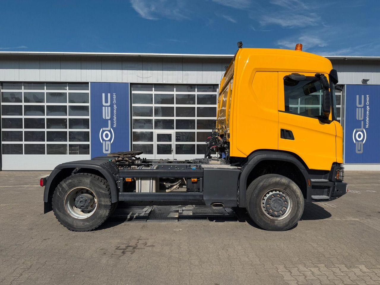 Scania G450 XT 4x4 Euro 6 SZM Kipphydraulik Blatt/ Luft - Tractor: foto 2 Scania G450 XT 4x4 Euro 6 SZM Kipphydraulik Blatt/ Luft - Tractor: foto 2