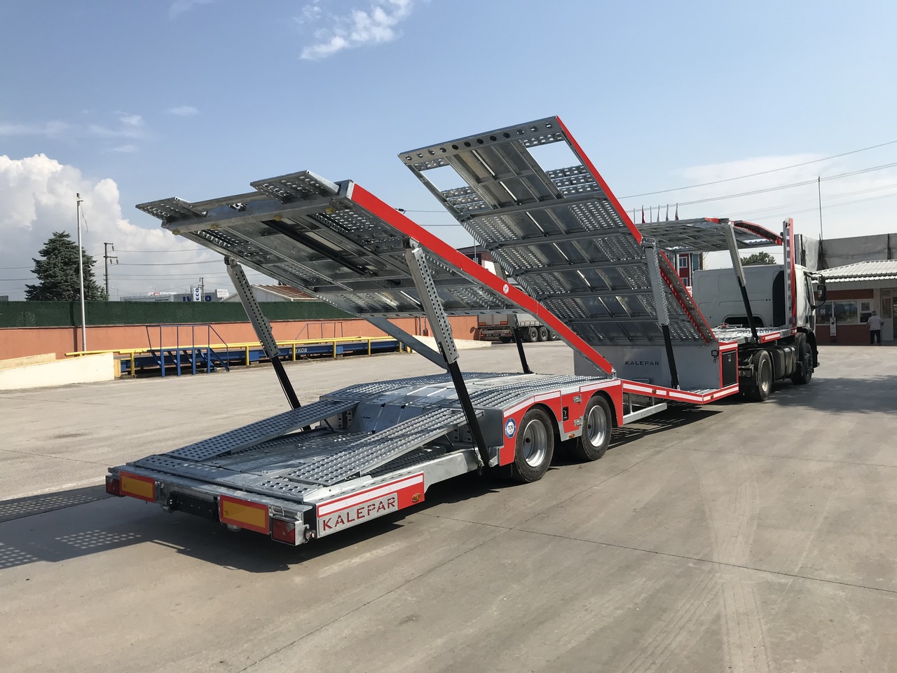 KALEPAR KLP 228V6-6 Loader Autotransporter - Semi-reboque transporte de veículos: foto 3 KALEPAR KLP 228V6-6 Loader Autotransporter - Semi-reboque transporte de veículos: foto 3