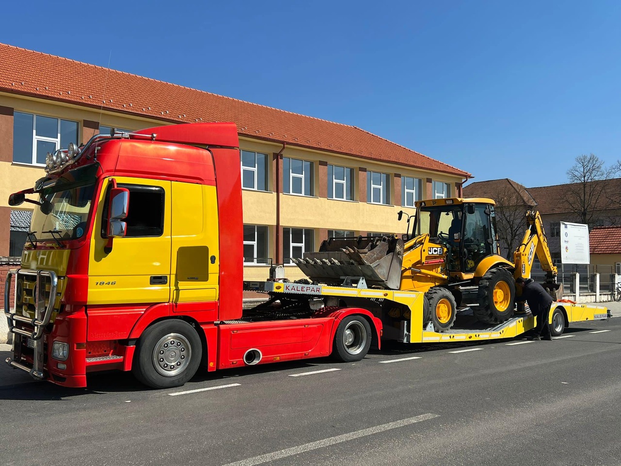 Semi-reboque baixa novo KALEPAR LKW/TRUCK TRANSPORTER: foto 18 Semi-reboque baixa novo KALEPAR LKW/TRUCK TRANSPORTER: foto 18