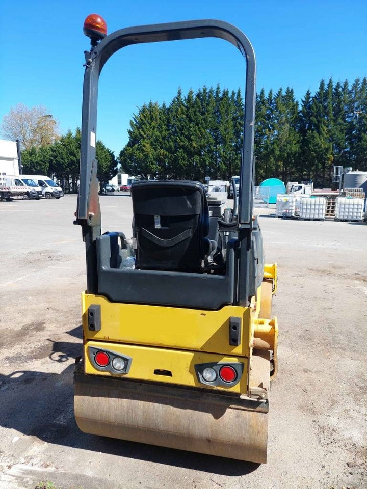 Bomag BW 120 AD-5 - Compactador de asfalto: foto 3 Bomag BW 120 AD-5 - Compactador de asfalto: foto 3