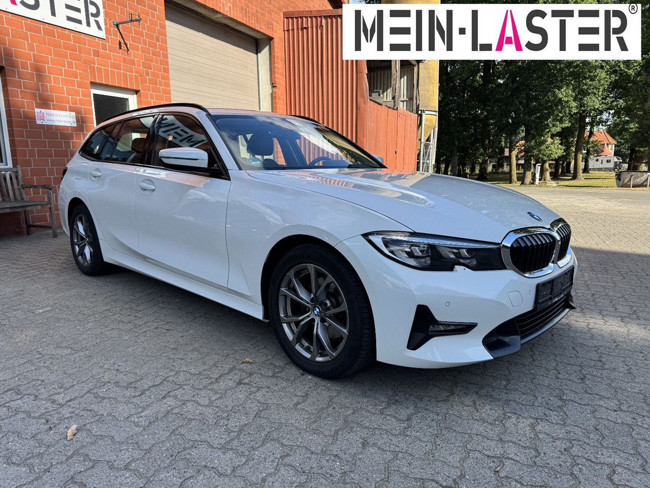 BMW 320 d xDrive touring Sport Line shadow AHK - Carrinha: foto 2 BMW 320 d xDrive touring Sport Line shadow AHK - Carrinha: foto 2