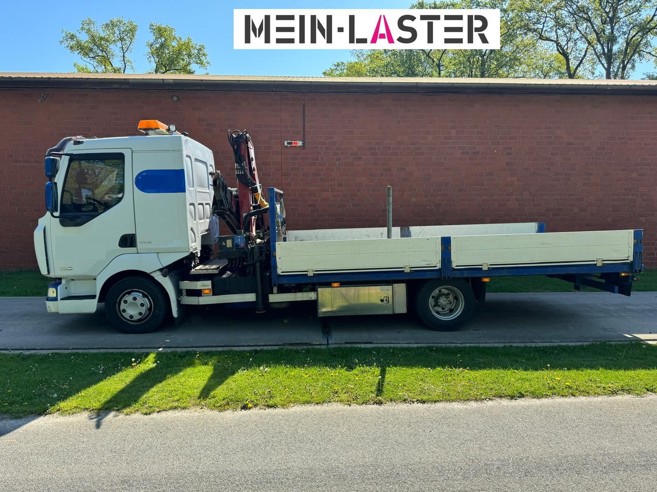 Renault Midlum 220 HMF 683 K4 15m-400 Kg Funk Seilwinde - Camião grua: foto 5 Renault Midlum 220 HMF 683 K4 15m-400 Kg Funk Seilwinde - Camião grua: foto 5