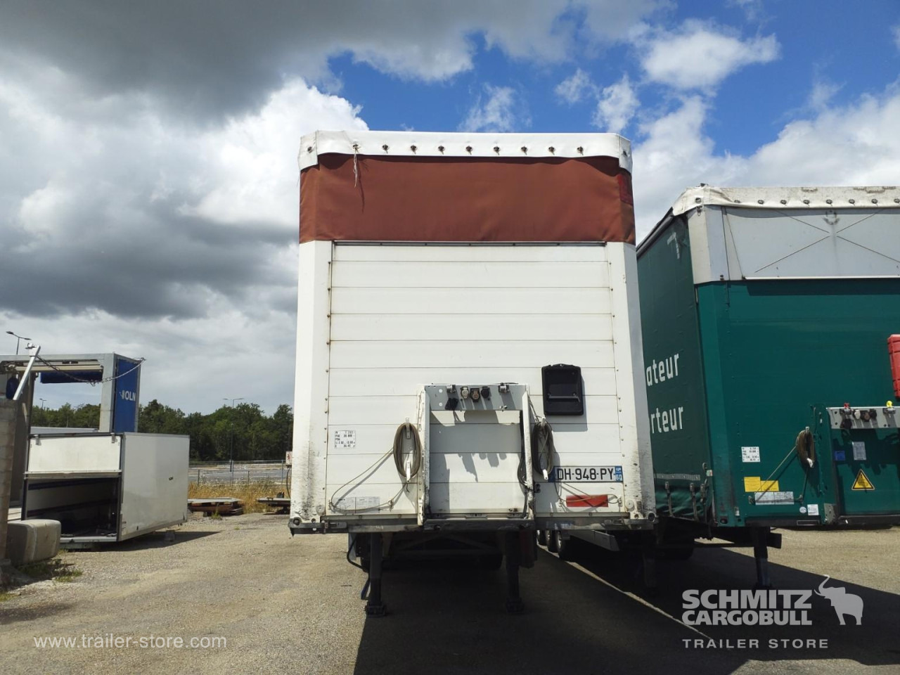 SCHMITZ Curtainsider Standard Taillift - Semi-reboque de lona: foto 5 SCHMITZ Curtainsider Standard Taillift - Semi-reboque de lona: foto 5