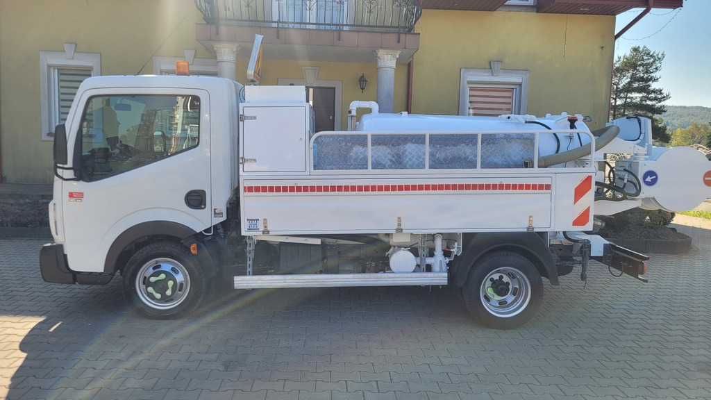 Renault Maxity 140dxi Kanalreiniger COMBI CLEANER VAACUM Hydrocureur - Caminhão limpa fossa: foto 4 Renault Maxity 140dxi Kanalreiniger COMBI CLEANER VAACUM Hydrocureur - Caminhão limpa fossa: foto 4