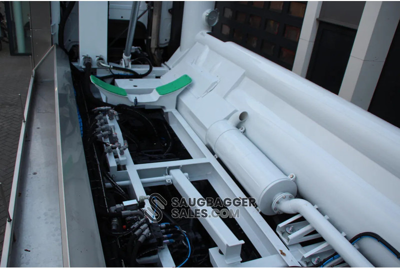 Caminhão limpa fossa Mercedes-Benz Arocs Amphitec Vortex 11000 Saugbagger: foto 11