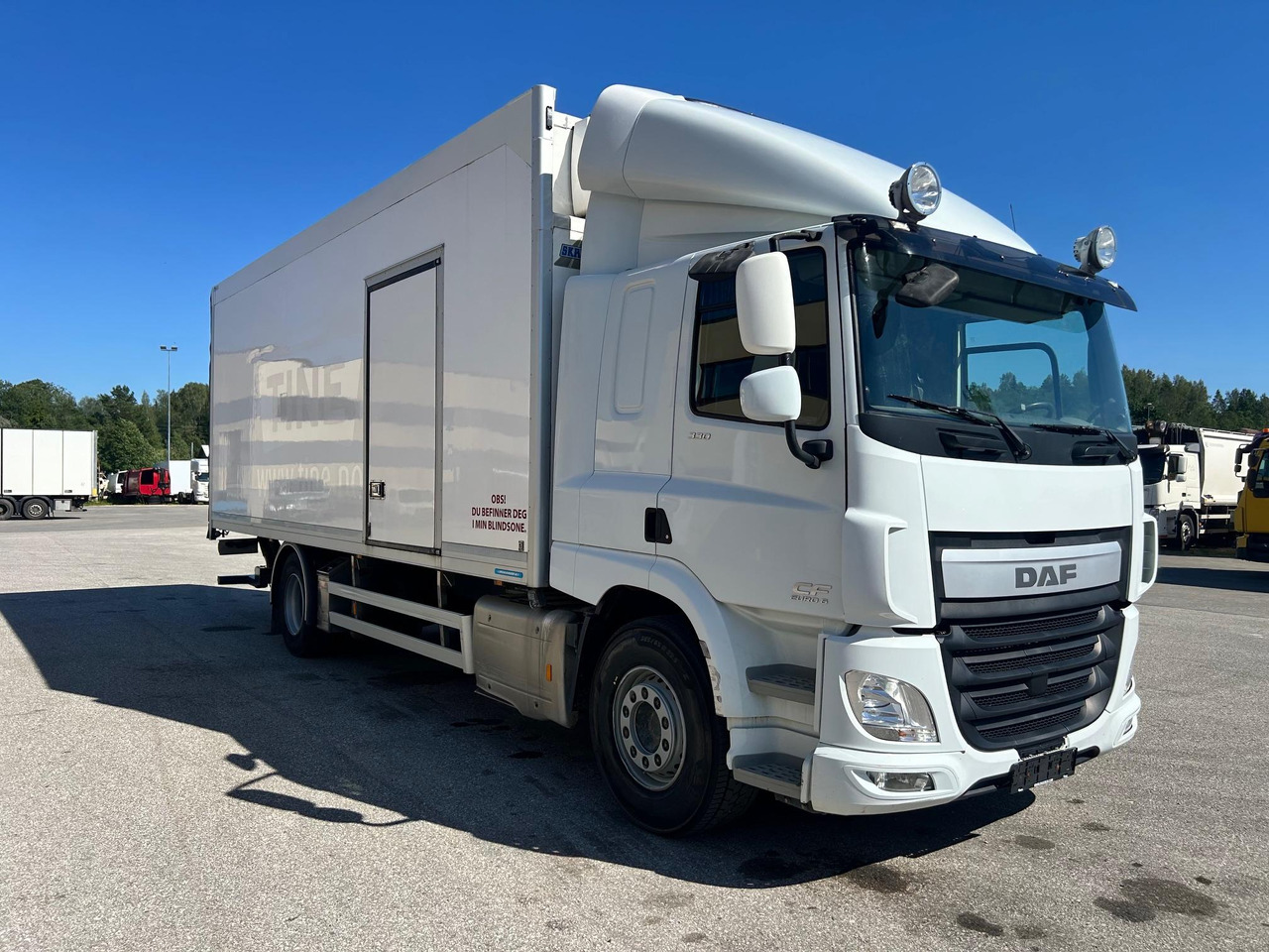 DAF CF330 - Camião frigorífico: foto 1 DAF CF330 - Camião frigorífico: foto 1