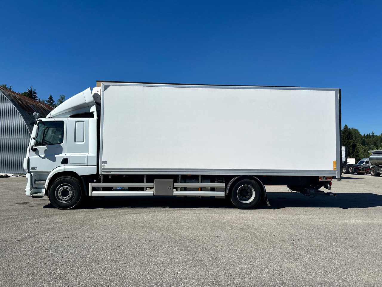 DAF CF330 - Camião frigorífico: foto 4 DAF CF330 - Camião frigorífico: foto 4