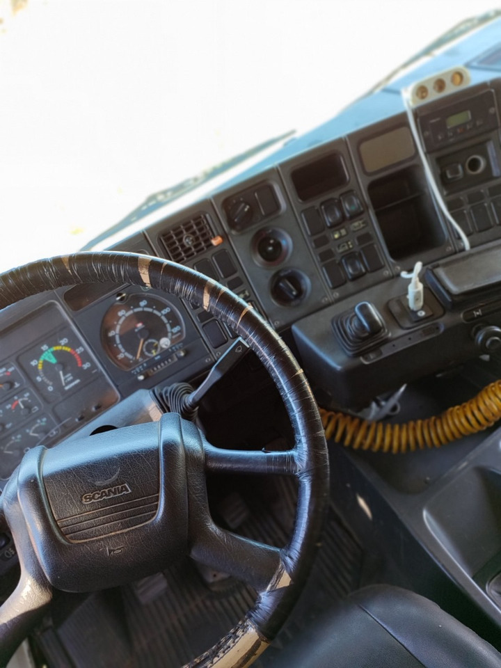 Camião de caixa aberta/ Plataforma SCANIA 113.360: foto 33