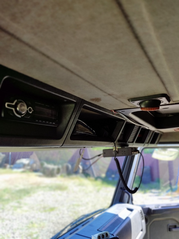 Camião de caixa aberta/ Plataforma SCANIA 113.360: foto 31