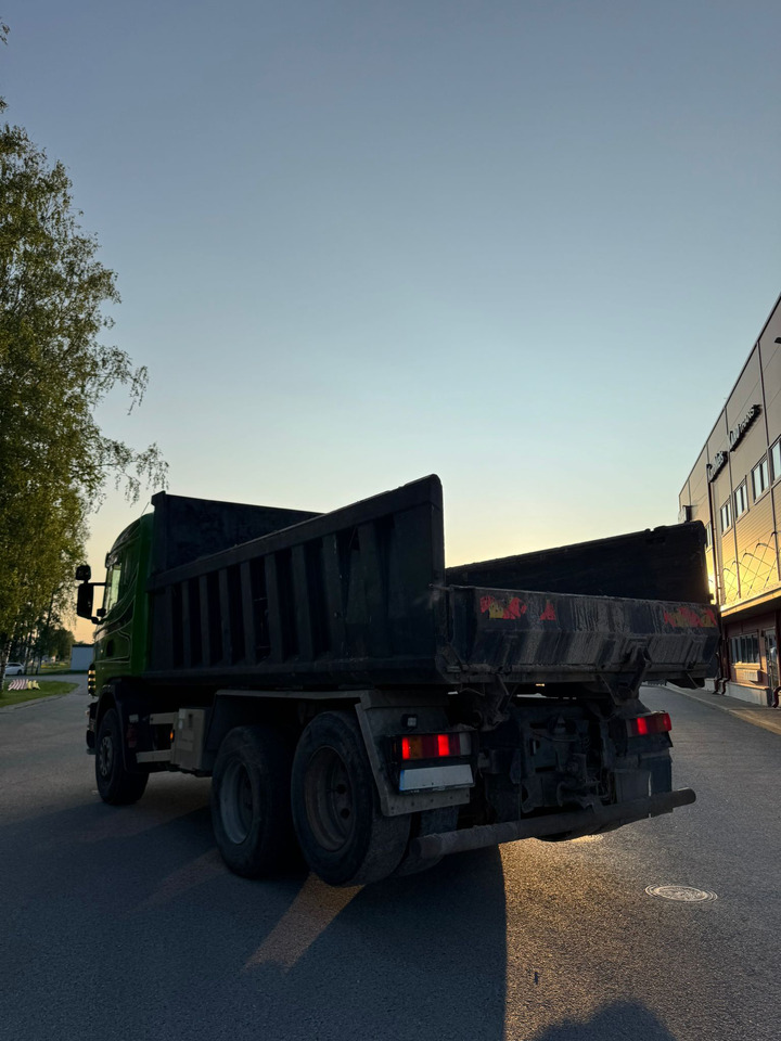 SCANIA 124G.400 - Camião basculante: foto 5 SCANIA 124G.400 - Camião basculante: foto 5