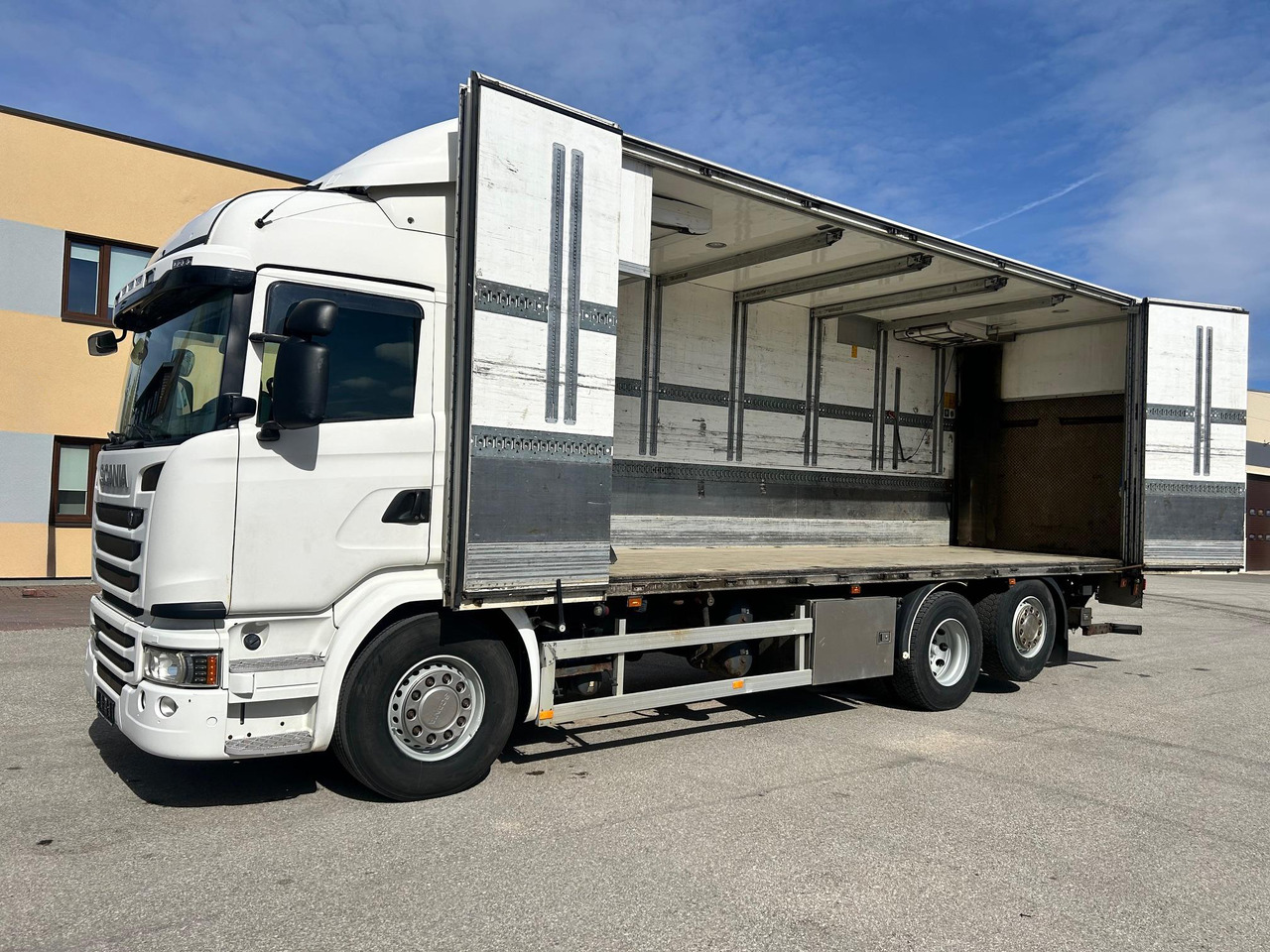 SCANIA G490 - Camião frigorífico: foto 2 SCANIA G490 - Camião frigorífico: foto 2