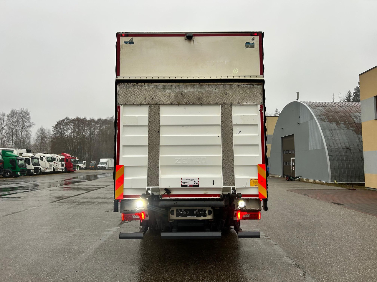 SCANIA P370 - Camião frigorífico: foto 5 SCANIA P370 - Camião frigorífico: foto 5