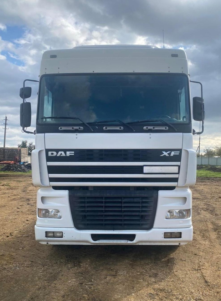 DAF XF 95.480 S1725 - Tractor: foto 2 DAF XF 95.480 S1725 - Tractor: foto 2