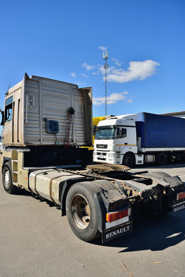 RENAULT Magnum 440 - Tractor: foto 4 RENAULT Magnum 440 - Tractor: foto 4