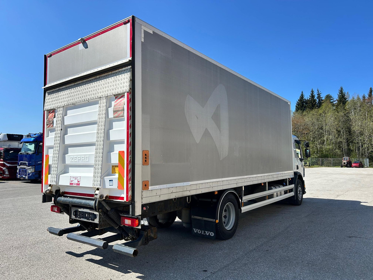 VOLVO FE260 - Camião furgão: foto 5 VOLVO FE260 - Camião furgão: foto 5