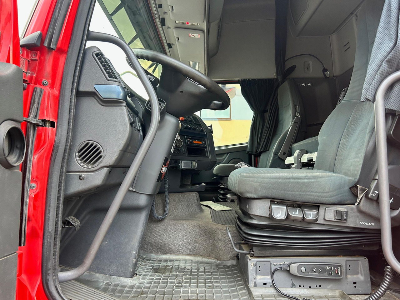 Camião chassi VOLVO FH460: foto 18