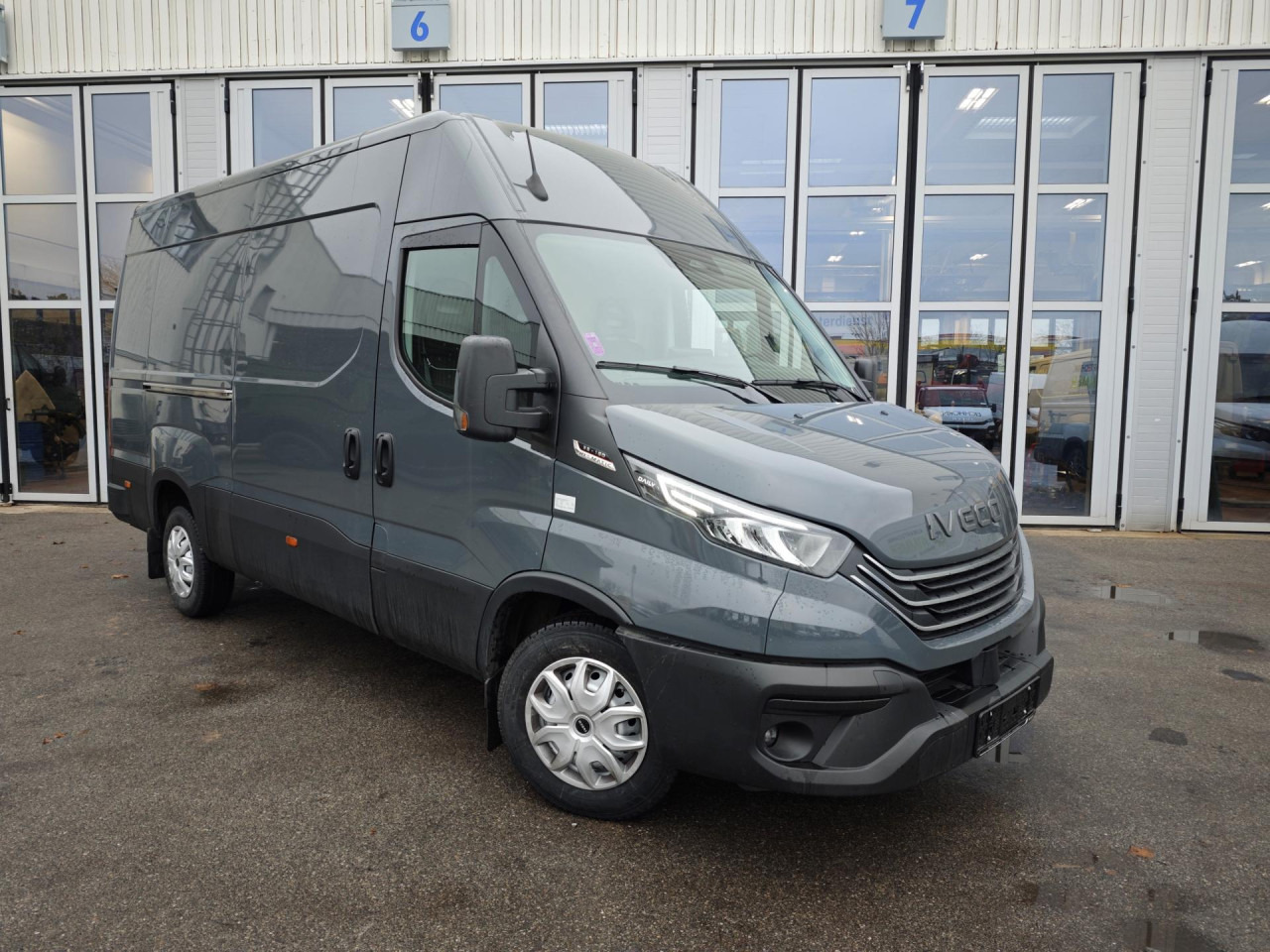 IVECO 35S16H30A8V - Furgão: foto 2 IVECO 35S16H30A8V - Furgão: foto 2