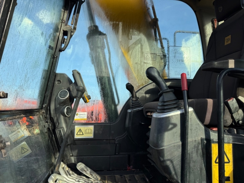 Escavadora de rastos JCB JS 145 LC: foto 10 Escavadora de rastos JCB JS 145 LC: foto 10