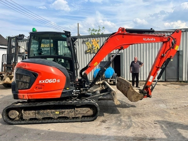 Kubota KX 060-5 - Mini escavadeira: foto 1 Kubota KX 060-5 - Mini escavadeira: foto 1