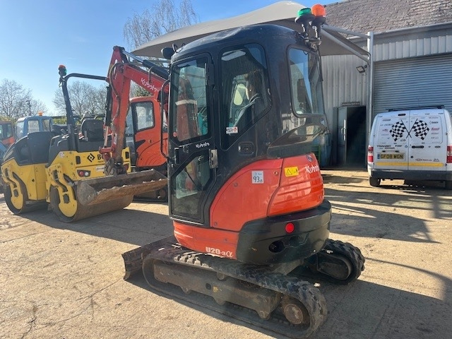 Mini escavadeira Kubota U 20-3: foto 6