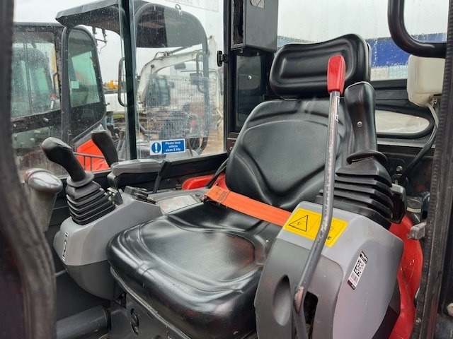 Mini escavadeira Kubota U 20-3: foto 9