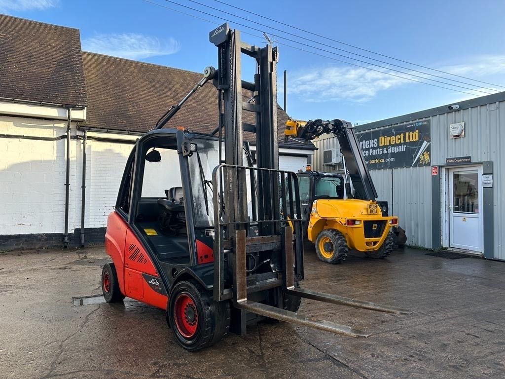 Linde H 35 D - Empilhador a diesel: foto 2 Linde H 35 D - Empilhador a diesel: foto 2